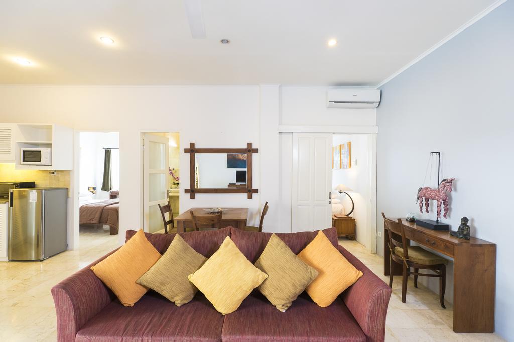 Beach Melati Apartments Legian Kültér fotó